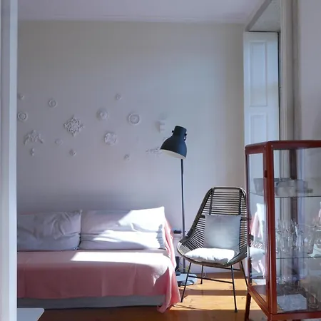 Breiner Apartment, Arts District アパート